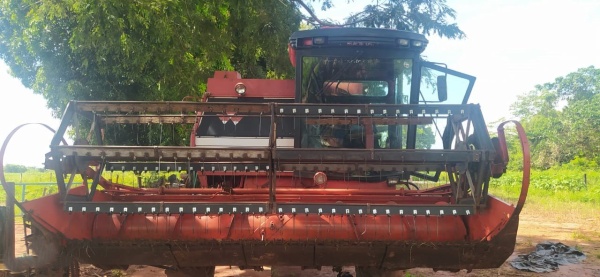 Colheitadeira Massey Ferguson MF 3640 ano 1992 - MF 3640 - Máquinas Agrícolas