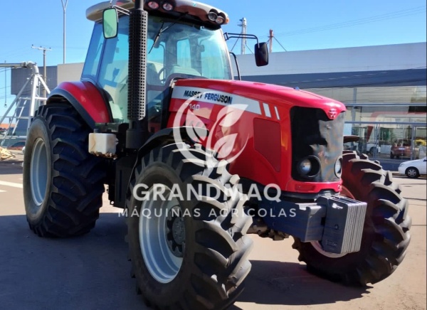 Trator Massey Ferguson MF 7140 ano 2011 - MF 7140 - Máquinas Agrícolas