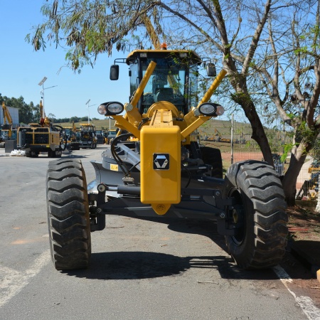 Motoniveladora XCMG GR1803BR ano 2025
