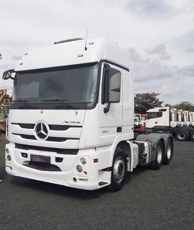 Cavalo mecânico Mercedes Benz Actros 2651 ano 2020, 6x4, com 600.000 km - Caminhões e Carretas