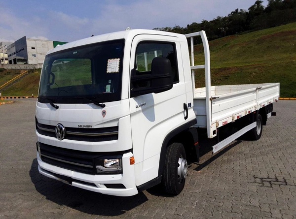 Caminhão Volkswagen 6.160 ano 2022
