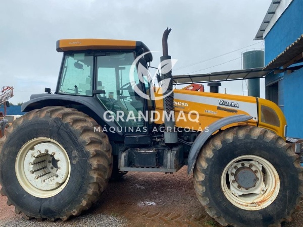 Trator Valtra BH205i ano 2013