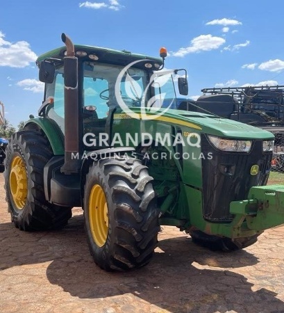 Trator John Deere 8335R ano 2012 - 8335R - Máquinas Agrícolas
