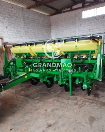 Plantadeira John Deere 1111 ano 2015