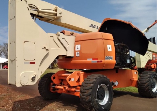 Plataforma Aérea (Elevatória) JLG 800 A 1999 - Máquinas para Elevação