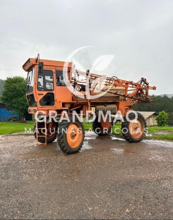 Pulverizador Autopropelido Jacto UNIPORT 2000 ano 2002