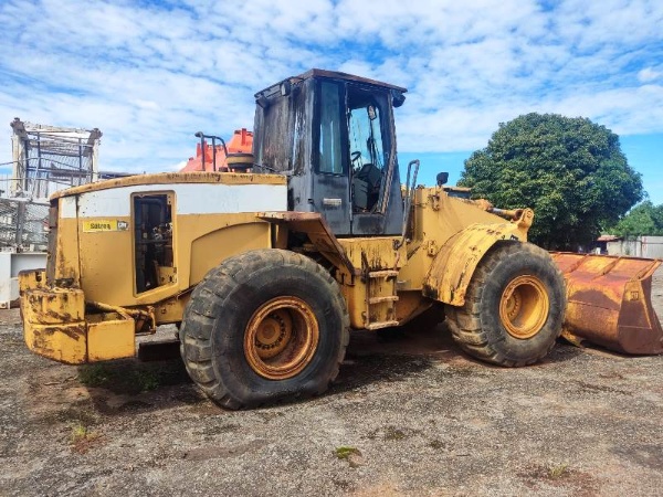 Carregadeira marca Caterpillar, modelo 962G, para peças, no estado em que se encontra