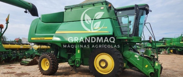 Colheitadeira John Deere 9570 STS ano 2011 - 9570 STS - Máquinas Agrícolas