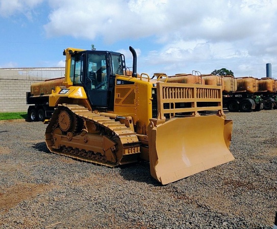 Trator de Esteira Caterpillar D6N XL ano 2013