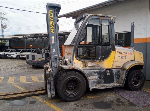 Empilhadeira Hyster 155 ano 2014