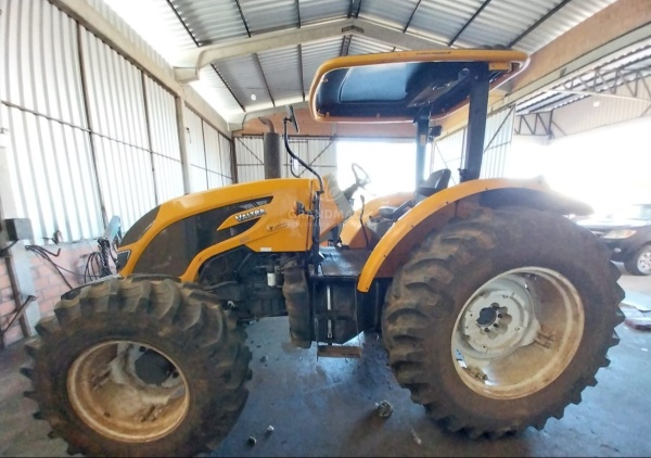 Trator Valtra A94 ano 2019