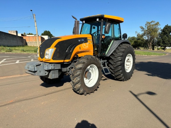 Trator Valtra BM125i ano 2017 - BM125i - Máquinas Agrícolas