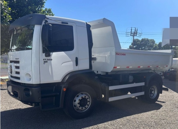 Caminhão Volkswagen 17.260 ano 2020