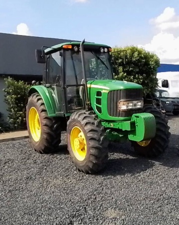 Trator John Deere 6100J ano 2021 - 6100J - Máquinas Agrícolas