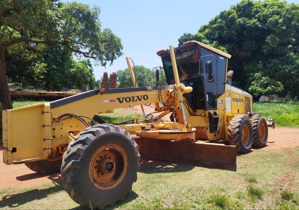 Motoniveladora Volvo G930 ano 2012