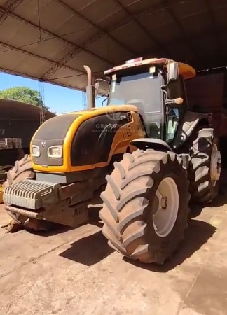 Trator Valtra BT 210 ano 2013