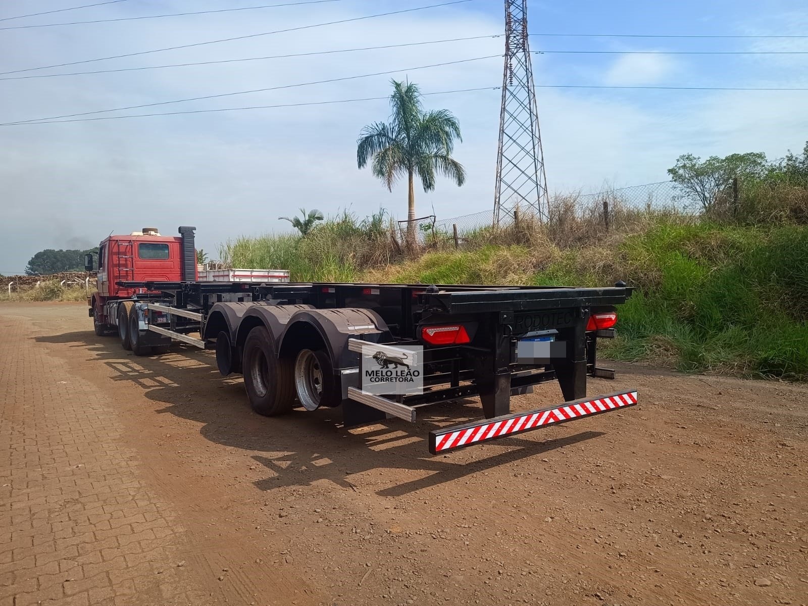 Carroceria Rodotec SEMI REBOQUE PORTA CONTAINNER ano 2019