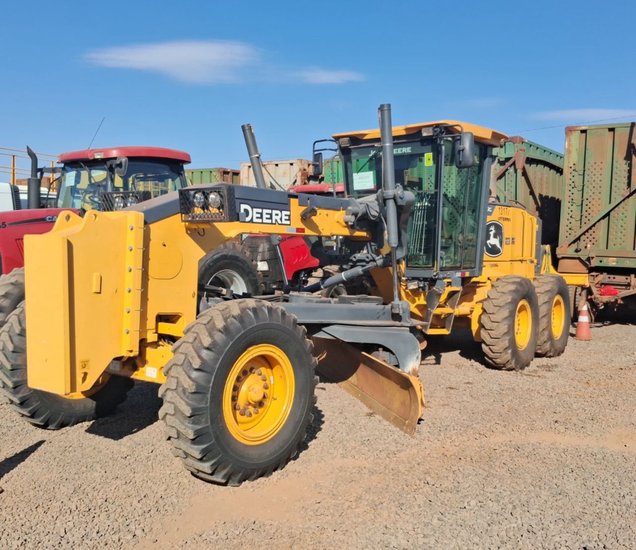Motoniveladora John Deere 620G ano 2022