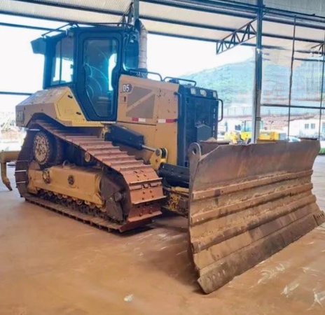 Trator de Esteira Caterpillar D5 ano 2020