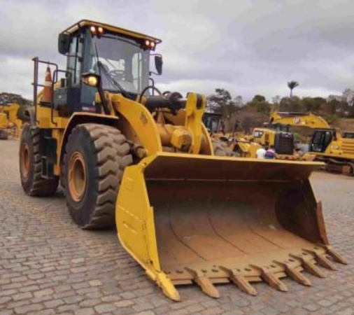 Pá Carregadeira Caterpillar 950L ano 2018