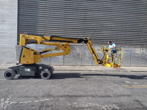 Plataforma HAULOTTE HA 15IP ano 2007