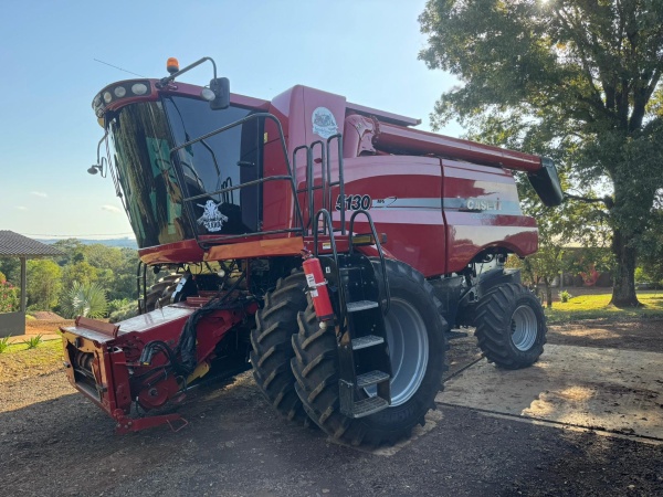 Colheitadeira Case 5130 ano 2015 - 5130 - Máquinas Agrícolas