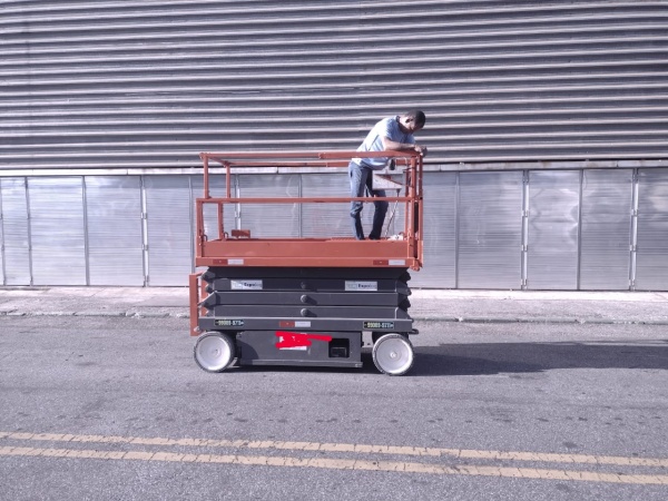 Plataforma SKYJACK SJ III 3226 ano 2019