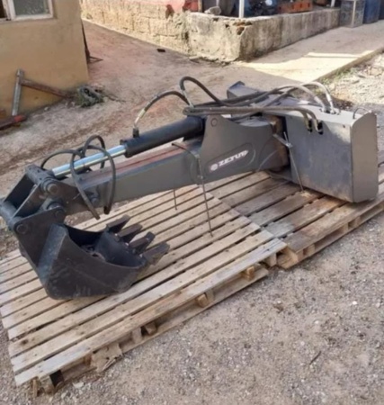 Diversos Zetur Bobcat ano 2010