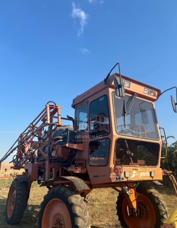 Pulverizador Autopropelido Jacto UNIPORT 2000 ano 2001 - UNIPORT 2000 - Máquinas Agrícolas
