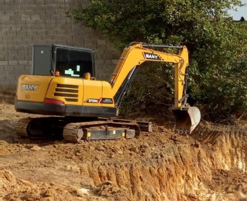 Escavadeira Sany SY55C ano 2023 com 350 horas - SY55 C - Máquinas de Linha Amarela
