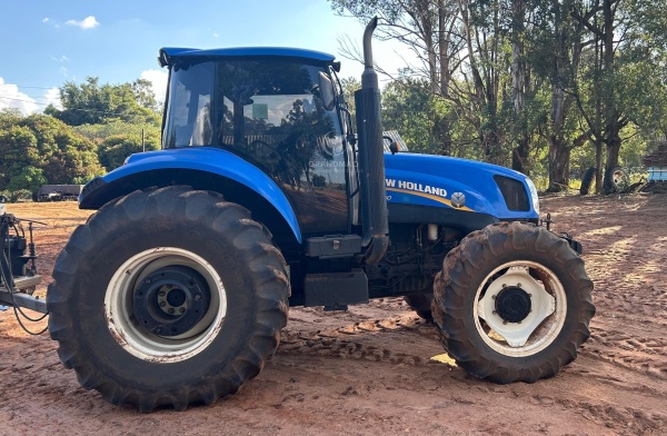 Trator New Holland T6.130 ano 2018