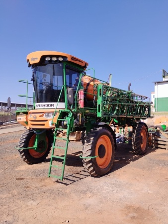 Pulverizador Autopropelido Stara imperador 2650 ano 2014