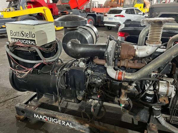 Gerador de Energia MWM 260kVA ano 2024