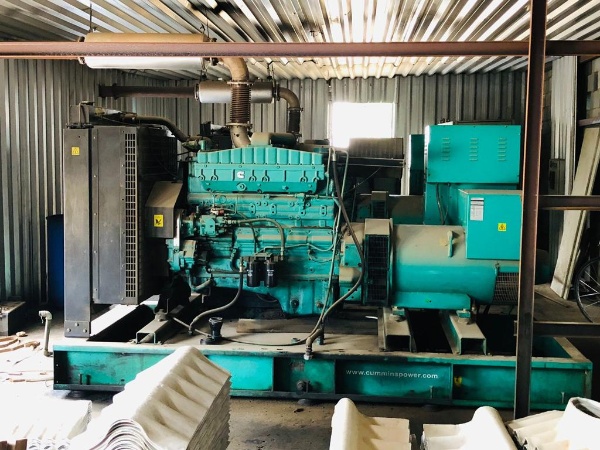 Gerador de Energia Cummins 1000 kVA ano 2005