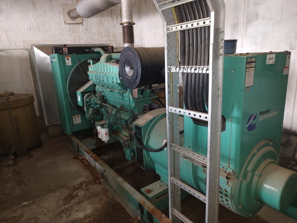 Gerador de Energia Cummins 1000 kVA ano 2005 - 1000 kVA - Outros