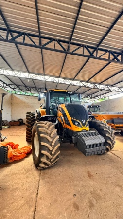 Trator Valtra T230 CVT ano 2023 - T230 CVT - Máquinas Agrícolas