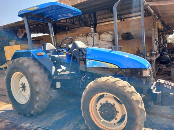 Trator New Holland TL 75E ano 2008 - TL 75E - Máquinas Agrícolas