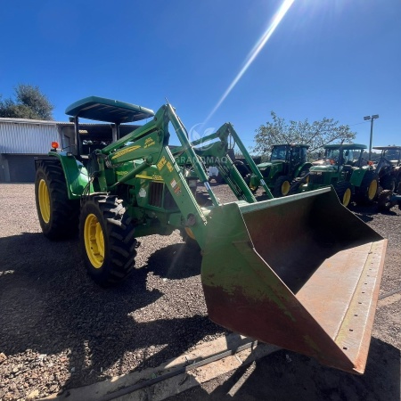 Trator John Deere 5605 ano 2008 - 5605 - Máquinas Agrícolas