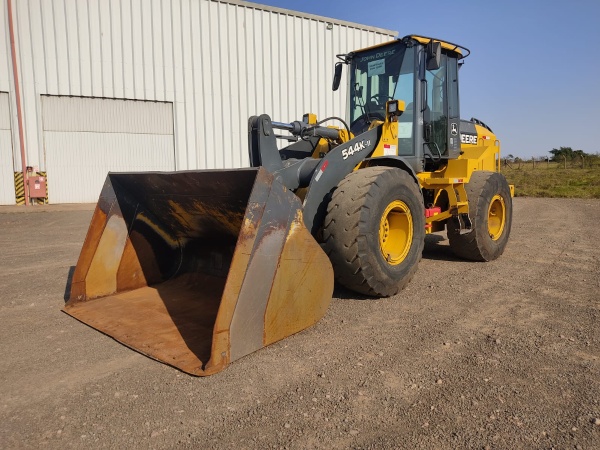 Pá Carregadeira John Deere 544K ano 2019