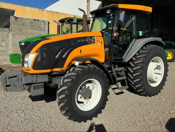 Trator Valtra BM125i ano 2015