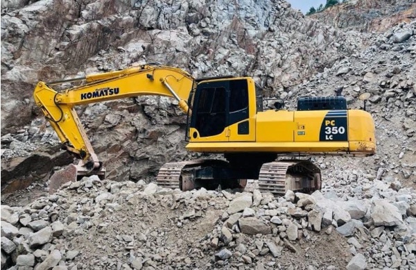 Escavadeira Komatsu PC350 ano 2020