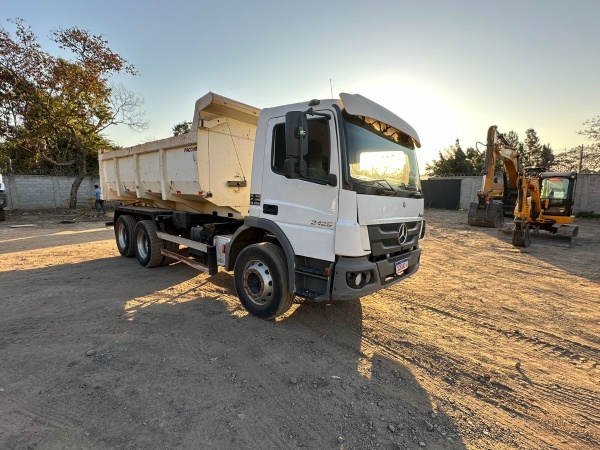 Caminhão Mercedes Benz Atego 2426 ano 2020 - Atego 2426 - Caminhões e Carretas