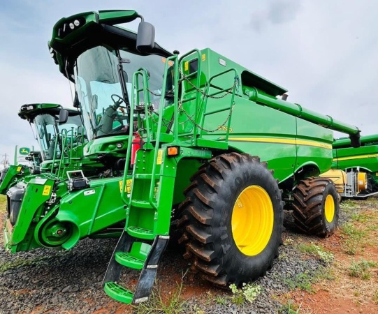 Colheitadeira John Deere S790 ano 2021