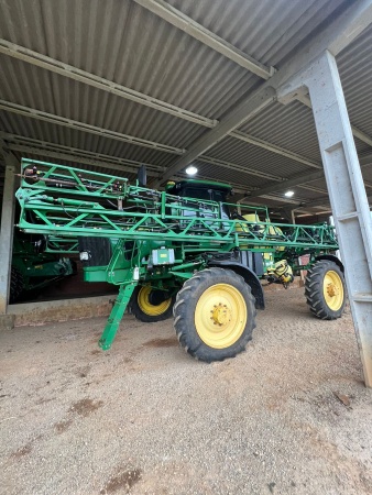 Pulverizador Autopropelido John Deere 4630 ano 2014 - 4630 - Máquinas Agrícolas
