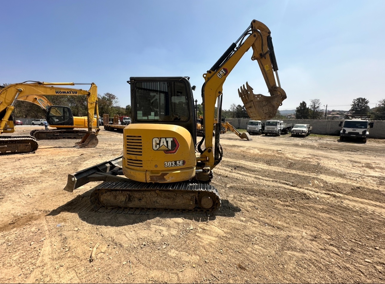 Mini Escavadeira Caterpillar 303.5E