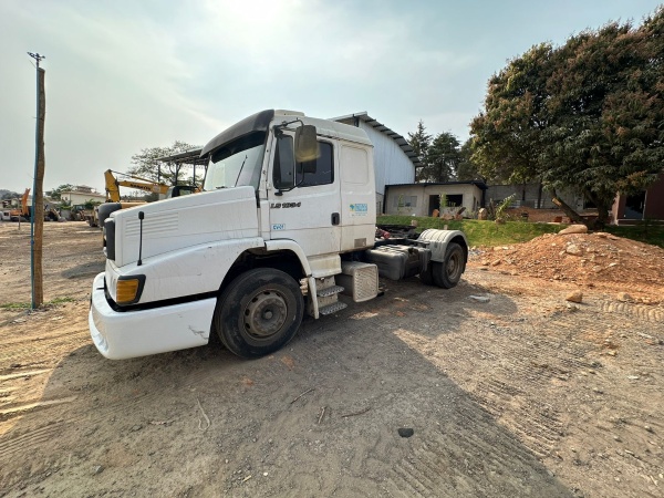 Caminhão Mercedes Benz LS 1634 ano 2004