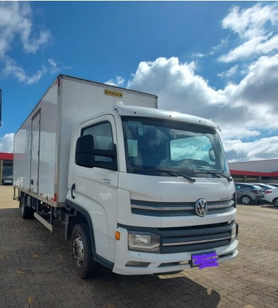 Caminhão Volkswagen 11.180 ano 2023 - 11.180 - Caminhões e Carretas