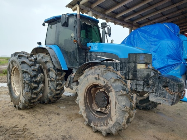 Trator New Holland TM165 ano 2007 - TM165 - Máquinas Agrícolas
