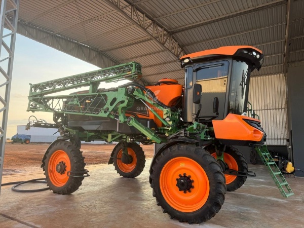 Pulverizador Autopropelido Stara Imperador 2000 ano 2021