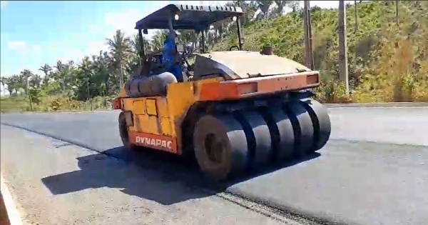 Rolo Compactador Dynapac cp274 ano 2014